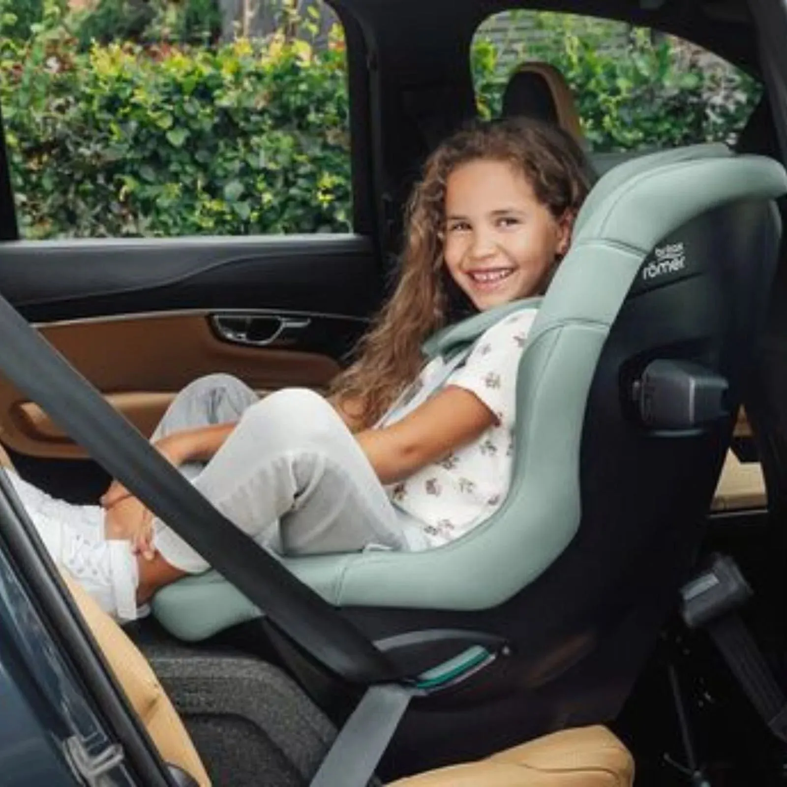 Britax Romer Max Safe Pro Car Seat - Space Black