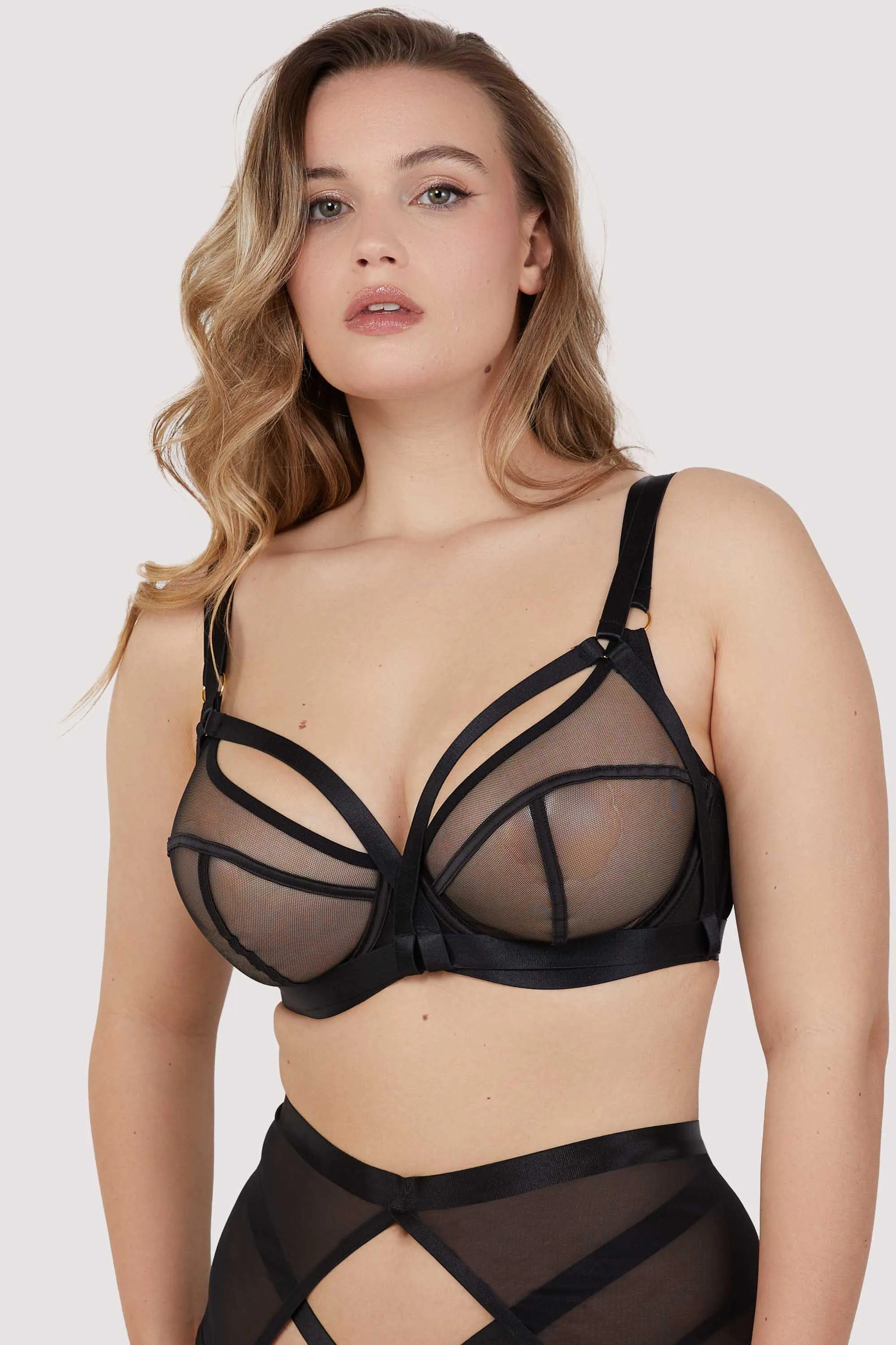 Regent Black Mesh Harness Balcony Set